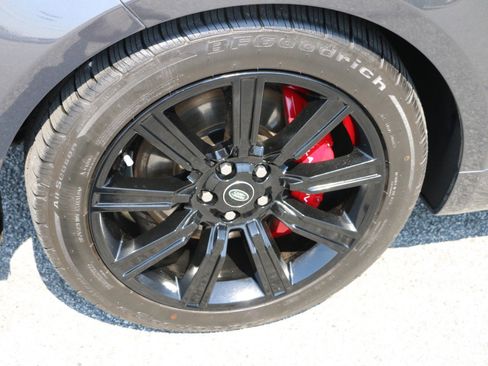 Used 2022 Land Rover Range Rover Sport HST image 14