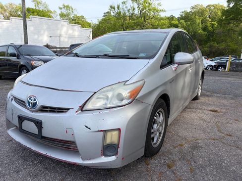Used 2011 Toyota Prius Two image 2