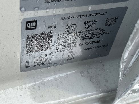 Used 2024 Chevrolet Silverado 1500 High Country w/ High Country Premium Package image 28