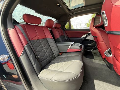 Used 2023 BMW 740i image 20