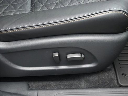 Used 2024 Nissan Murano Platinum w/ Cargo Package image 37