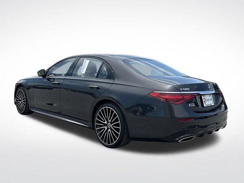 Used 2023 Mercedes-Benz S 580 4MATIC Sedan image 4