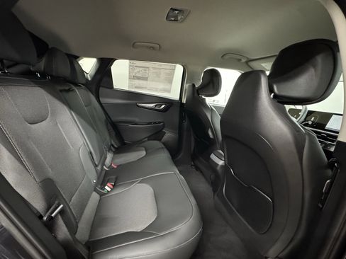 New 2025 Kia EV6 Light w/ Light LR Technology Package image 23