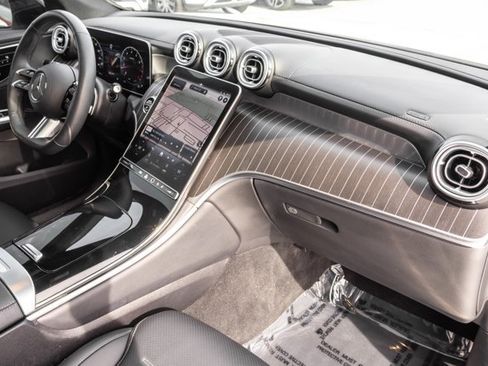 Certified 2024 Mercedes-Benz GLC 300 4MATIC image 28