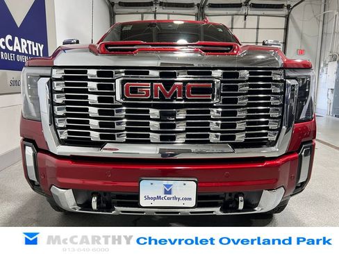 Used 2024 GMC Sierra 2500 Denali w/ Denali Reserve Package AWD/4WD image 11