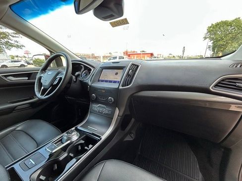 Certified 2019 Ford Edge SEL w/ Equipment Group 201A image 33