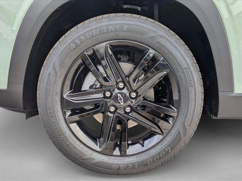 New 2026 Chevrolet Trax ACTIV w/ Driver Confidence Package image 9