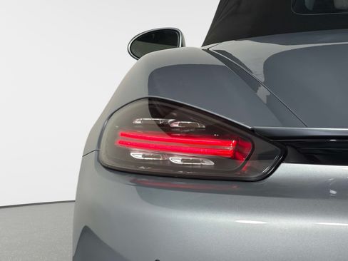 Used 2017 Porsche 718 Boxster S RWD image 8
