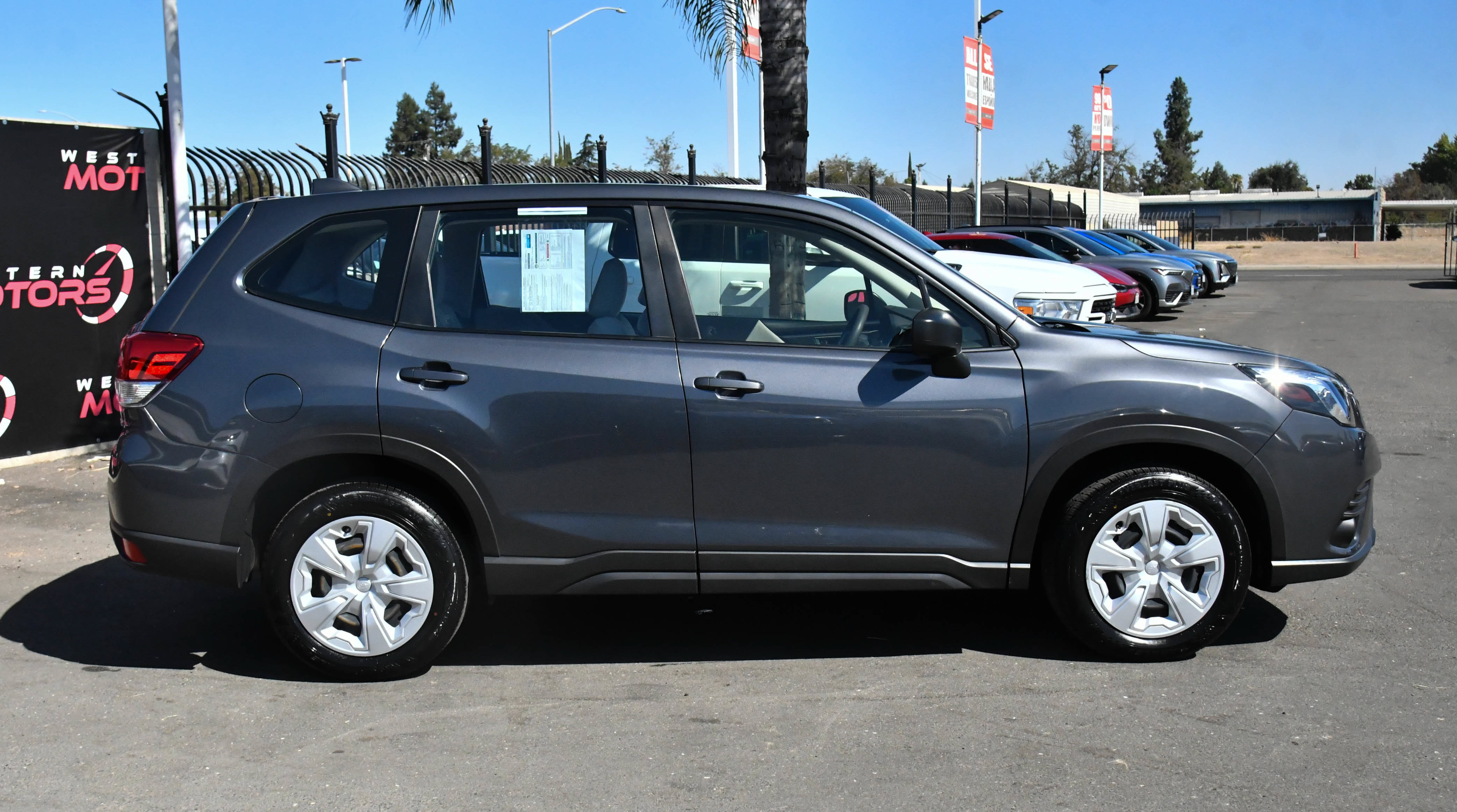 Used 2023 Subaru Forester AWD/4WD image 9