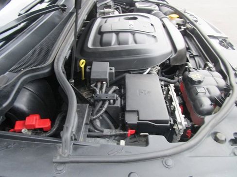 Used 2017 Jeep Grand Cherokee Altitude image 10