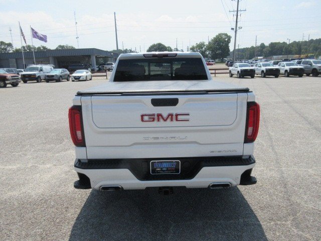 Used 2022 GMC Sierra 1500 Denali w/ Technology Package AWD/4WD image 6