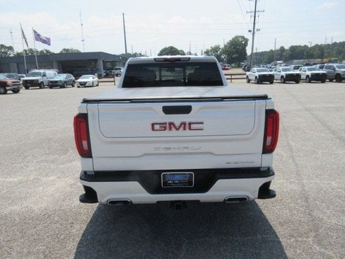 Used 2022 GMC Sierra 1500 Denali w/ Technology Package AWD/4WD image 6