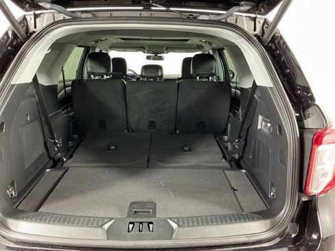 Used 2022 Ford Explorer Limited AWD/4WD image 34