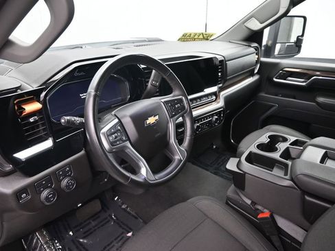 Used 2025 Chevrolet Silverado 2500 LT w/ Safety Package AWD/4WD image 20