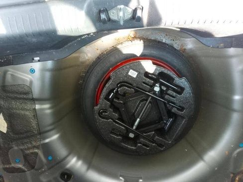 Used 2014 Hyundai Elantra GT FWD image 27