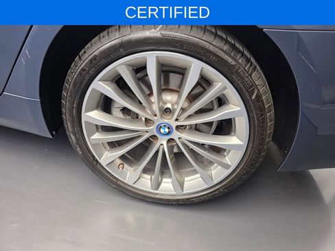 Certified 2023 BMW 530e w/ Premium Package RWD image 17