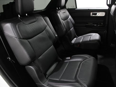 Certified 2024 Ford Explorer ST w/ Equipment Group 401A image 19