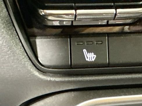 Used 2025 MAZDA CX-70 3.3 Turbo w/ Preferred Package image 13