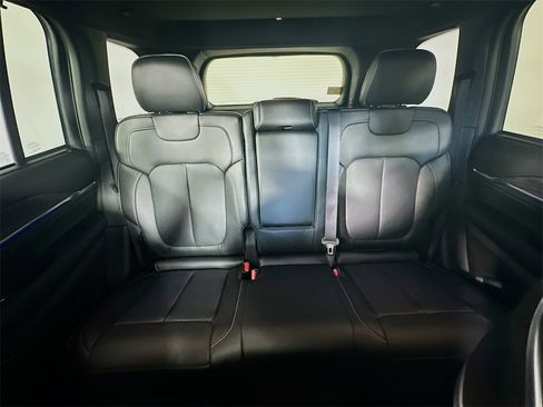 New 2025 Jeep Grand Cherokee Overland w/ Luxury Tech Group IV image 10