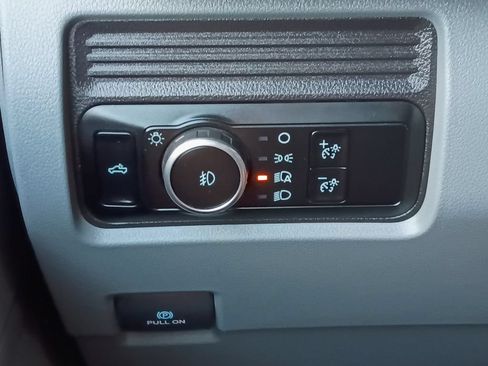 Used 2024 Ford F250 XLT w/ FX4 Off-Road Package AWD/4WD image 12