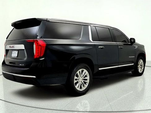 Used 2023 GMC Yukon XL SLT w/ SLT Premium Package AWD/4WD image 5