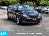 Used 2023 Chrysler Pacifica Touring-L image 5