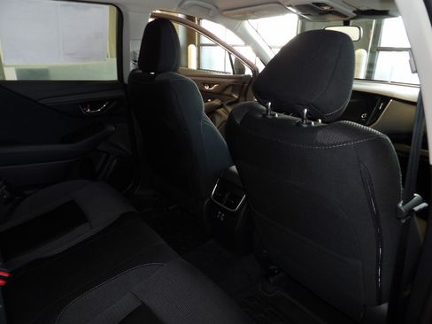 Used 2025 Subaru Outback Premium image 16