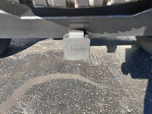 Used 2013 Jeep Wrangler Sport AWD/4WD image 7
