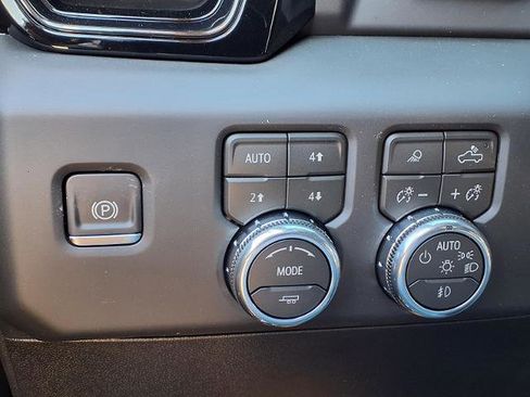 New 2026 GMC Sierra 2500 AT4 w/ AT4 Premium Plus Package image 16