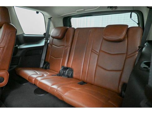 Used 2020 Cadillac Escalade Luxury image 22