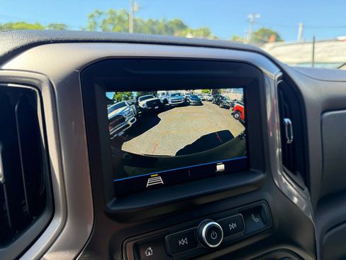 Used 2019 Chevrolet Silverado 1500 Custom Trail Boss w/ Custom Convenience Package AWD/4WD image 20
