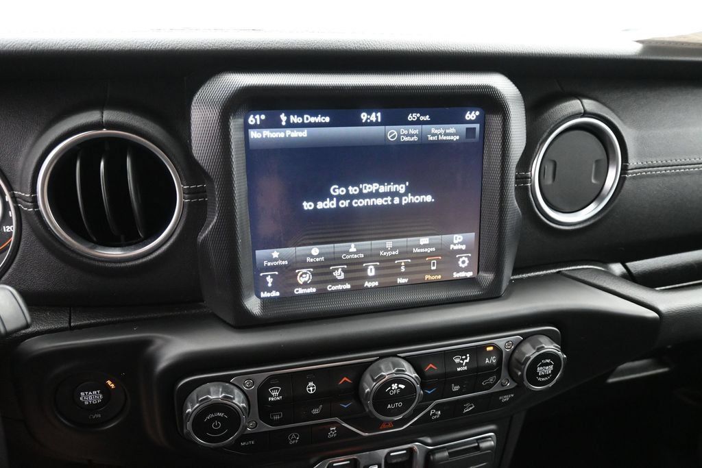 Used 2020 Jeep Wrangler Unlimited Sahara AWD/4WD image 13