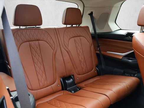 Used 2023 BMW X7 xDrive40i w/ Executive Package AWD/4WD image 30