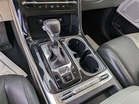 Used 2024 Kia Carnival SX Prestige FWD image 28