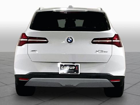 Used 2026 BMW X3 xDrive30i w/ Premium Package AWD/4WD image 4
