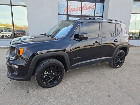 Used 2023 Jeep Renegade Altitude w/ Sun/Sound Group image 3