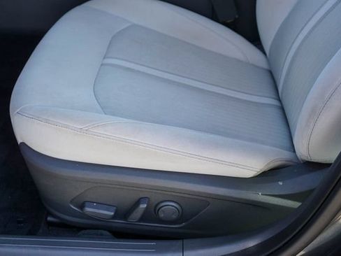 Used 2023 Hyundai Sonata SEL w/ Convenience Package FWD image 10