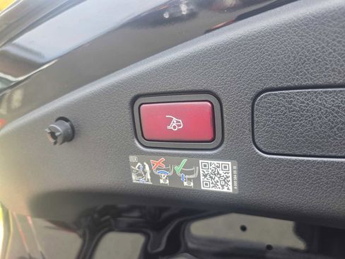 New 2026 Mercedes-Benz CLE 450 4MATIC Cabriolet image 16