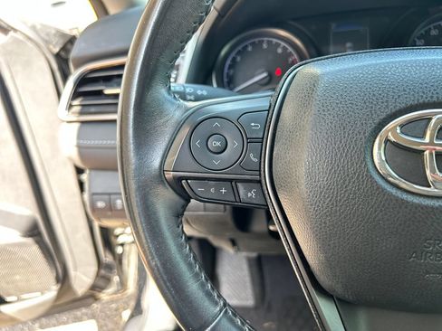 Used 2022 Toyota Camry SE FWD image 21