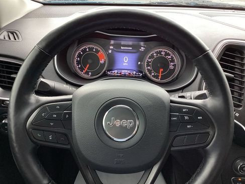 Used 2021 Jeep Cherokee Trailhawk w/ Trailer Tow Group AWD/4WD image 25