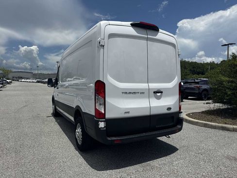Used 2023 Ford Transit 250 Medium Roof AWD w/ Load Area Protection Package image 4