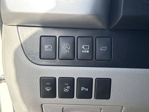 Used 2019 Toyota Highlander Limited image 28