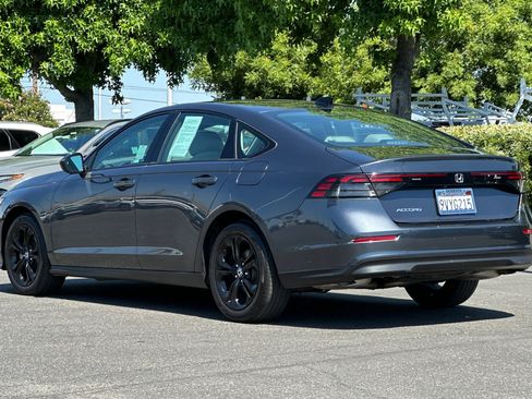 Used 2025 Honda Accord SE image 6