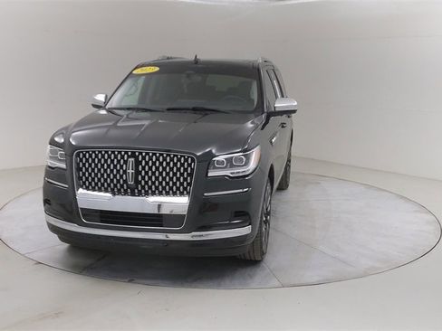 Used 2023 Lincoln Navigator Black Label image 10