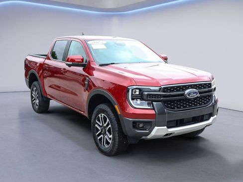 Certified 2025 Ford Ranger Lariat w/ FX4 Off-Road Package AWD/4WD image 9