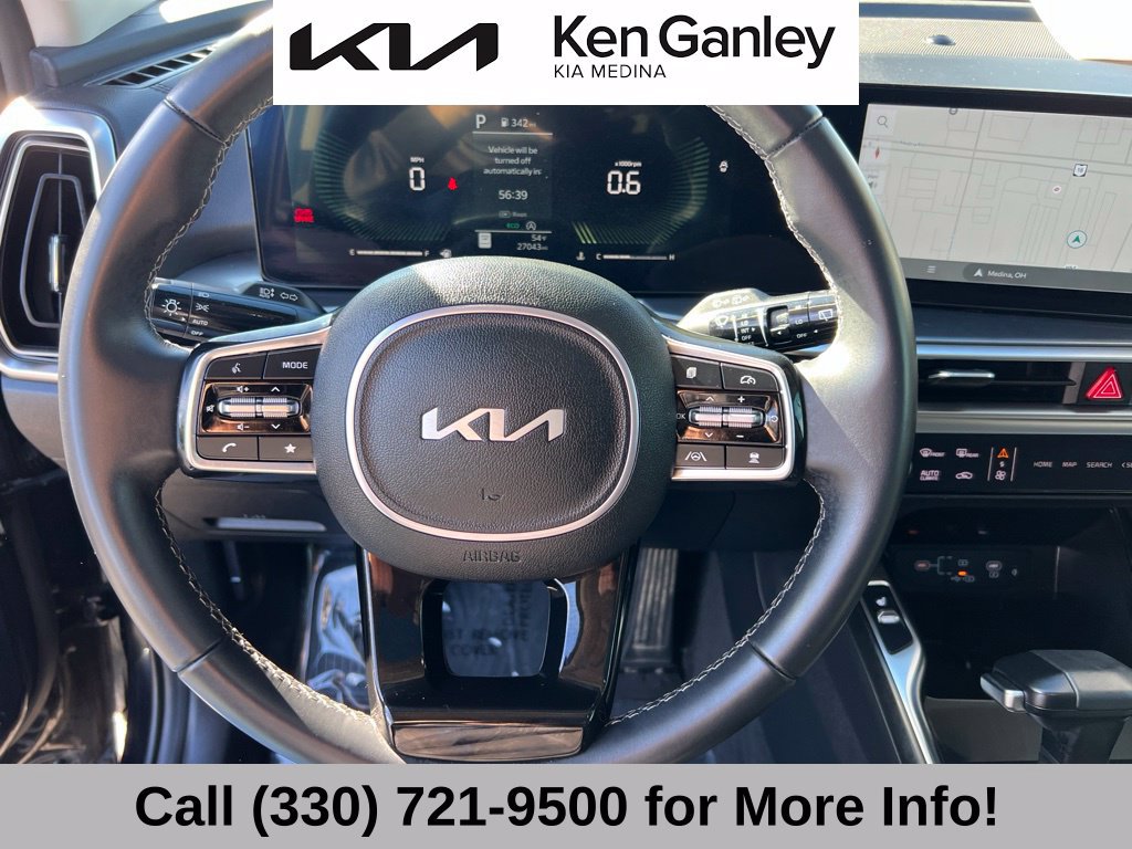 Certified 2024 Kia Sorento S w/ Panoramic Sunroof Package AWD/4WD image 32