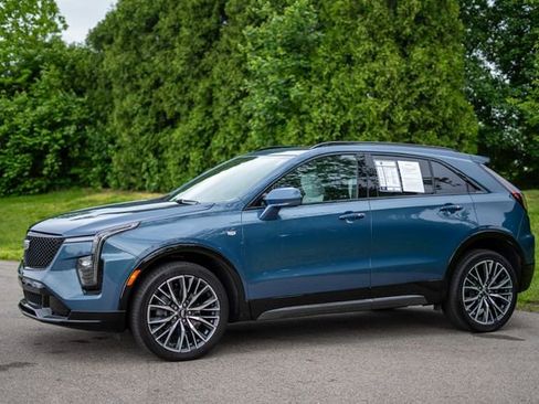 Used 2024 Cadillac XT4 Sport AWD/4WD image 8