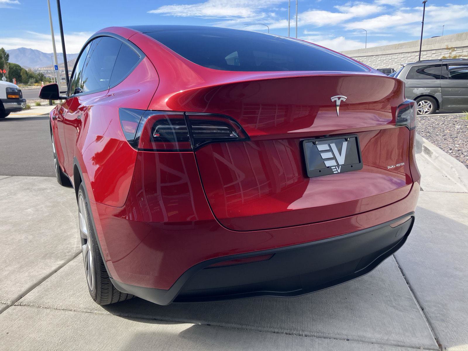Used 2023 Tesla Model Y Long Range AWD/4WD image 6