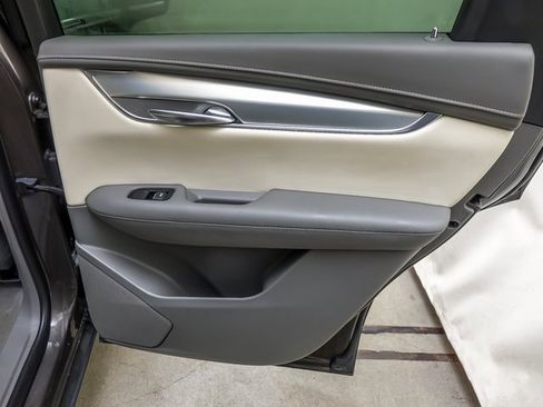 Used 2019 Cadillac XT5 Luxury image 26