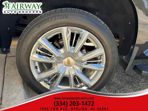Used 2021 Chevrolet Silverado 1500 LTZ w/ LTZ Convenience Package II AWD/4WD image 46
